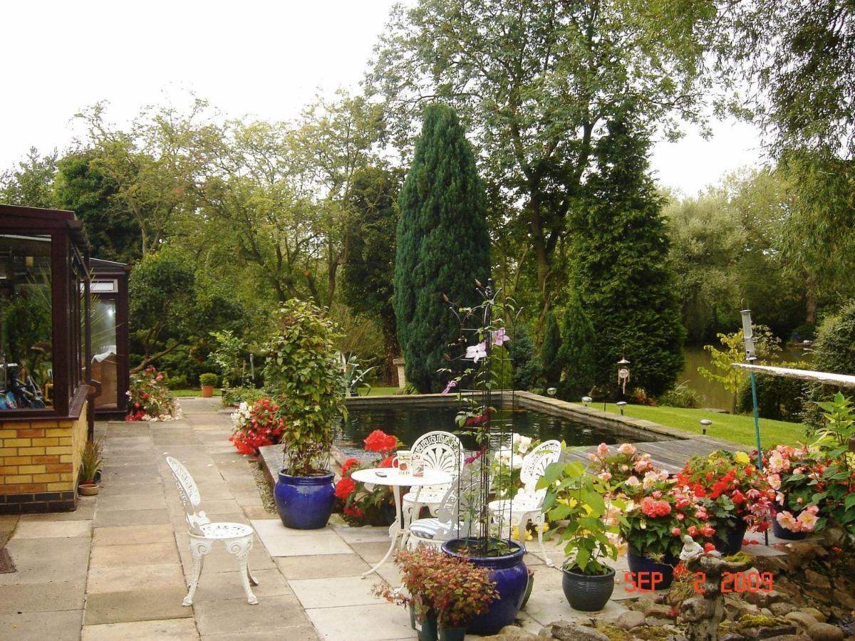 The Willows Bed & Breakfast York Buitenkant foto